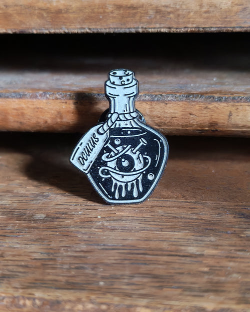 Collection de Pin's Emaillé noir et blanc adopte ton poulpe