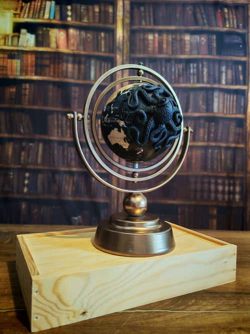 Le Da Vinci – Globe terrestre avec pieuvre sculptée à la main | Pièce unique