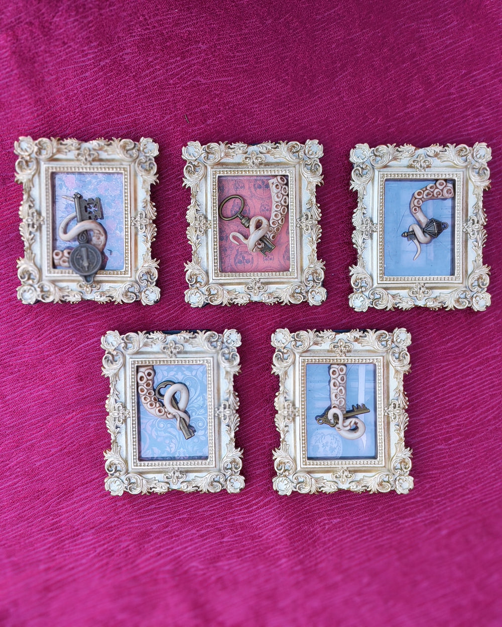 Petit Cadre carré tentaculaire baroque